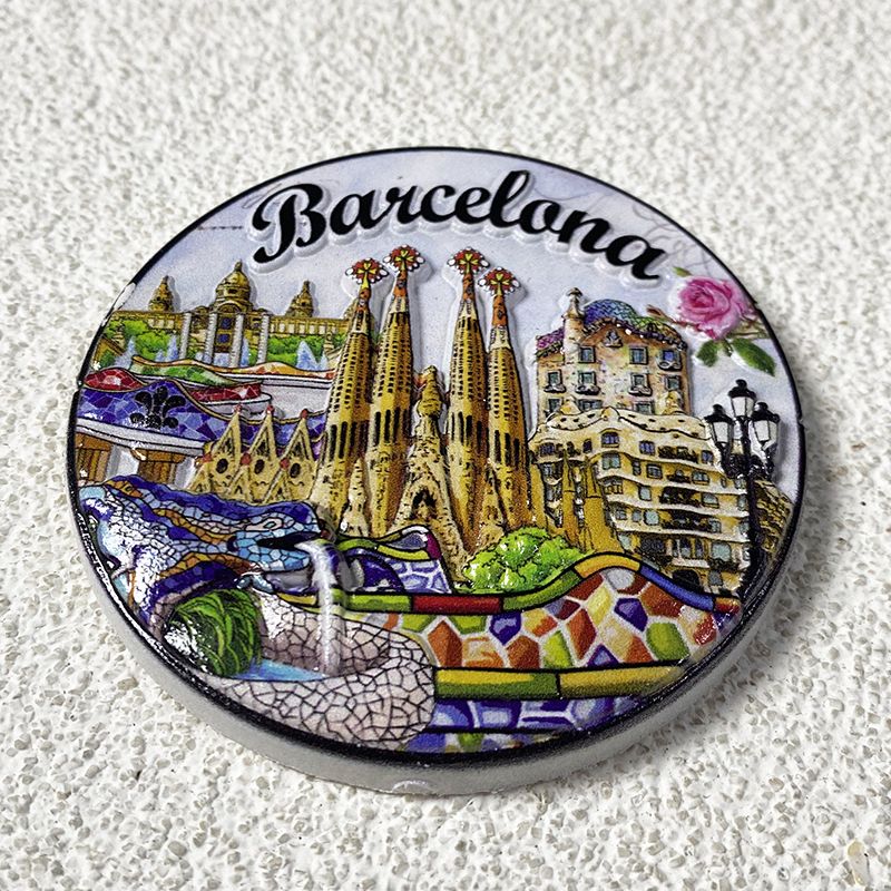 바르셀로나 관광 기념품 창의적인 원형 접시 모자이크 건 - Home Barcelona 리뷰 및 가격